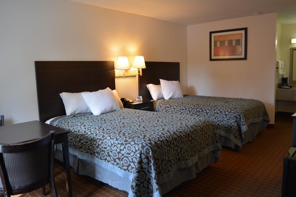 Days Inn By Wyndham Port Royal/Near Parris Island Esterno foto