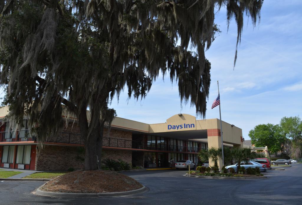 Days Inn By Wyndham Port Royal/Near Parris Island Esterno foto